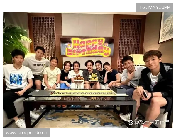 昌雅妮穿得像去参加派对，比赛场上却跟换了个人似的，感觉两个世界没人能懂