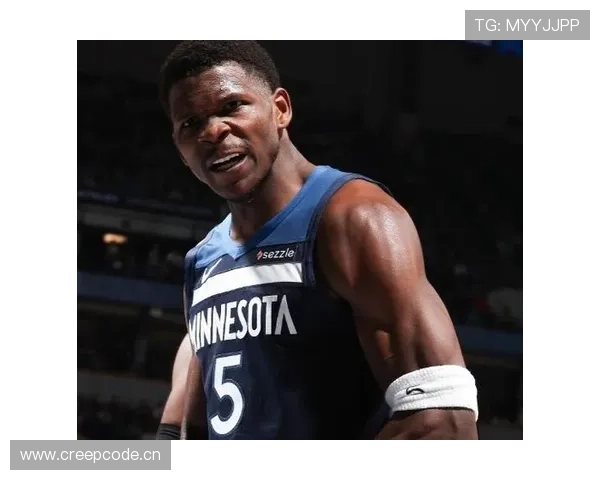 安东尼·爱德华兹突破拉开与同龄得分手差距展现高效输出