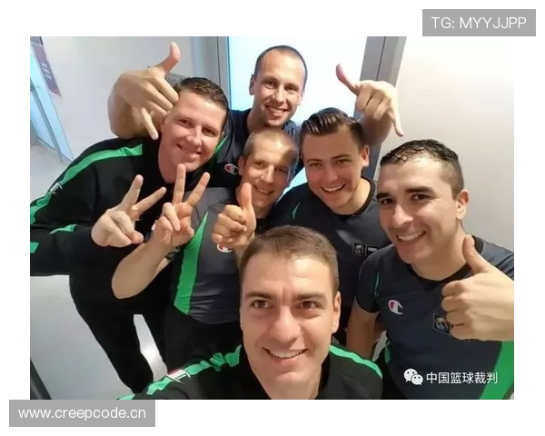 裁判协商判罚流程是什么规则？解析NBA与FIBA的判定标准差异
